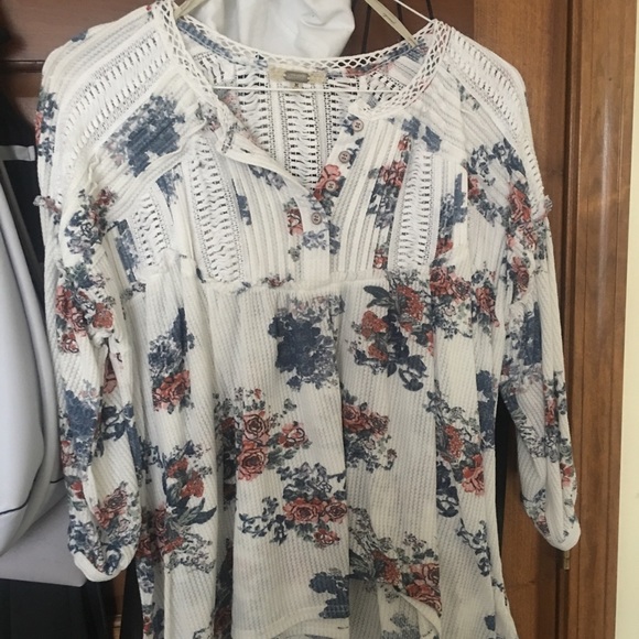 Buckle Tops - Beautiful Floral Print Blouse